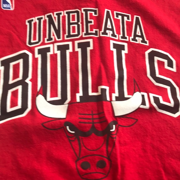 Unbeata”Bulls” Shirt Size Men’s Small Chicago ♥️🤗 - Picture 5 of 8